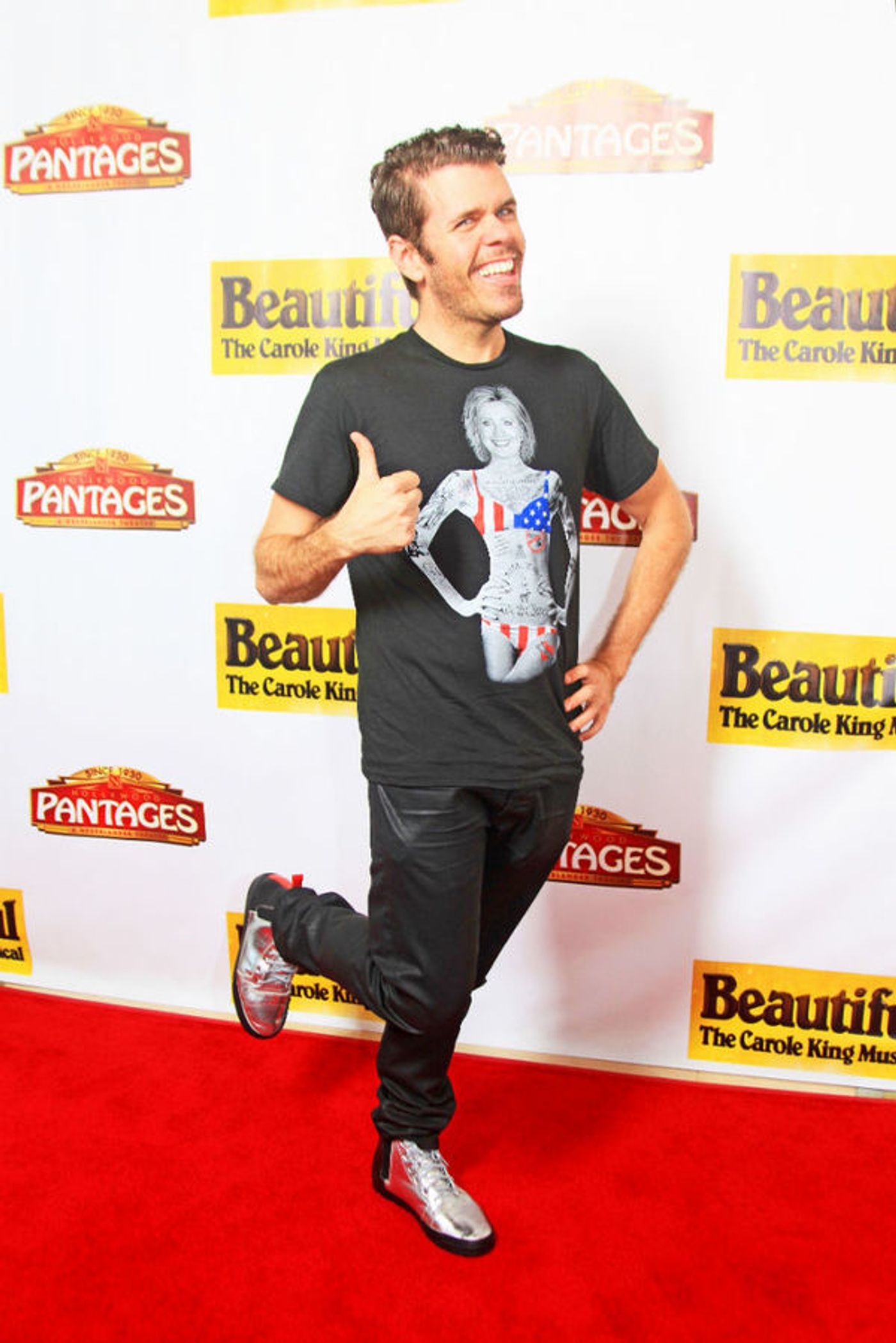 Photo Flash: Red Carpet Arrivals at BEAUTIFUL: THE CAROLE KING MUSICAL in Los Angeles Image