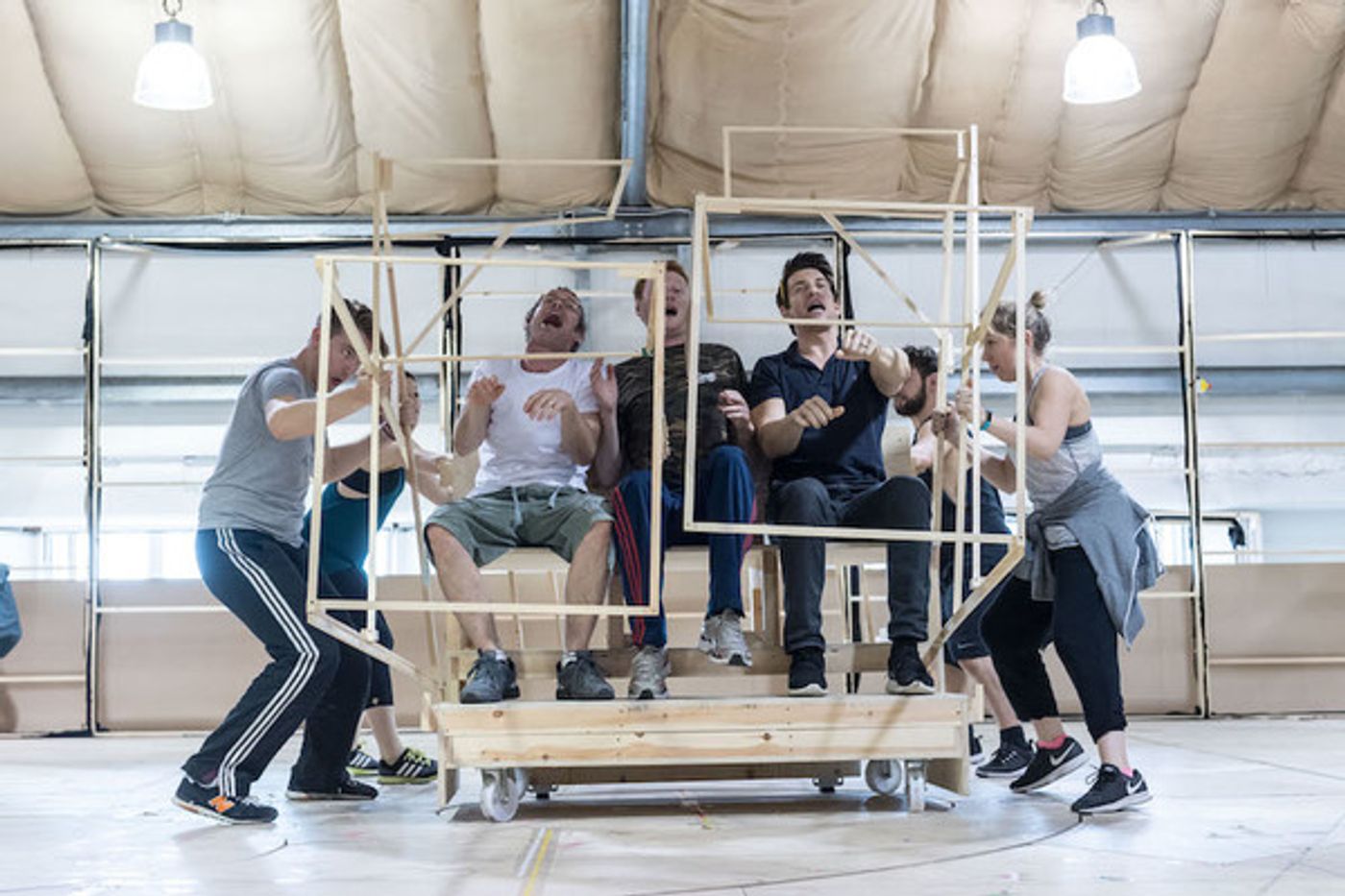 Photo Flash: In Rehearsal with New Musical GROUNDHOG DAY  Image