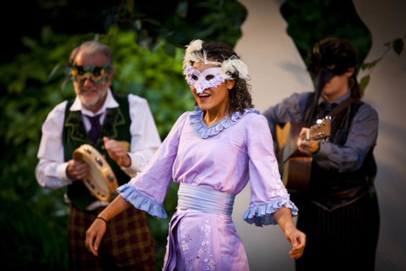 Photo Flash: First Look at Iris Theatre's Promenade Production of MUCH ADO ABOUT NOTHING  Image