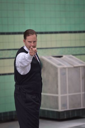 Shuler Hensley Photo