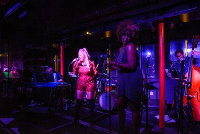 Alexa Green and Amber Iman Photo