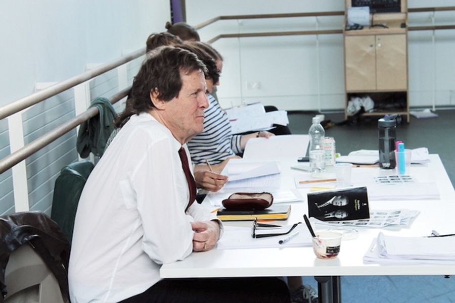 Photo Flash: In Rehearsal with STUFF HAPPENS at the National Theatre  Image