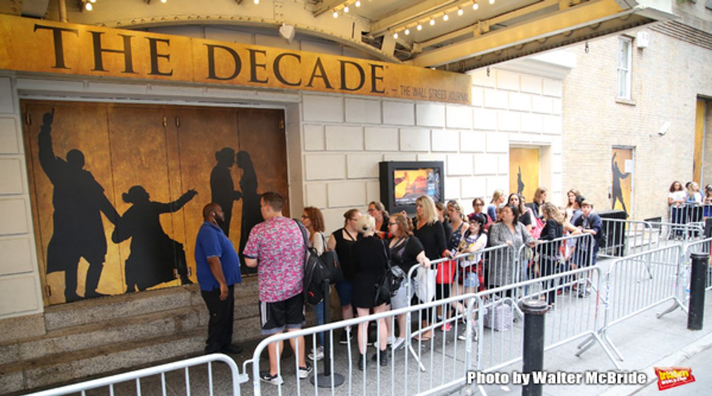 Photo Coverage: Fans Gather for Lin-Manuel Miranda's Final Performance in HAMILTON  Image