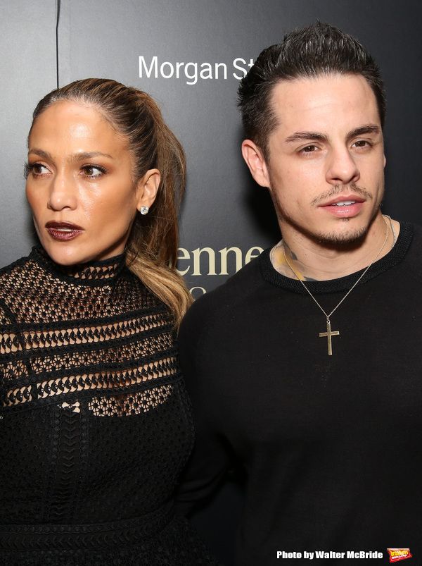 Jennifer Lopez and Casper Smart  Photo