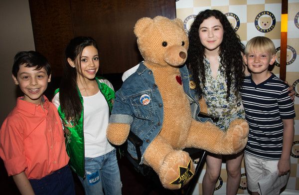 Broadway's SCHOOL OF ROCK and FUN HOME casts with Ziggy Bear and Jenna Ortega (Disney Photo
