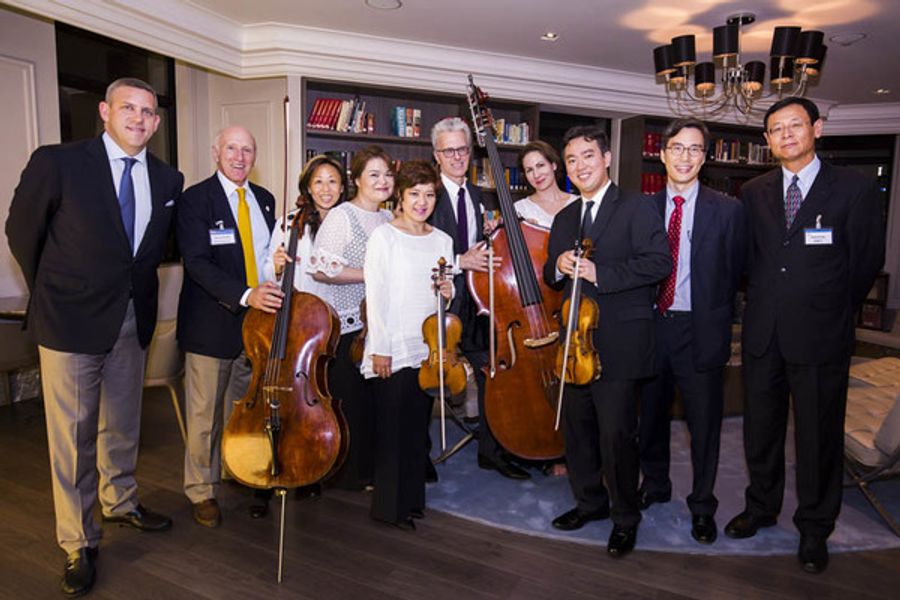 Photo Flash: First Look at New York Philharmonic Shanghai Residency Performance Conducted by Alan Gilbert Image
