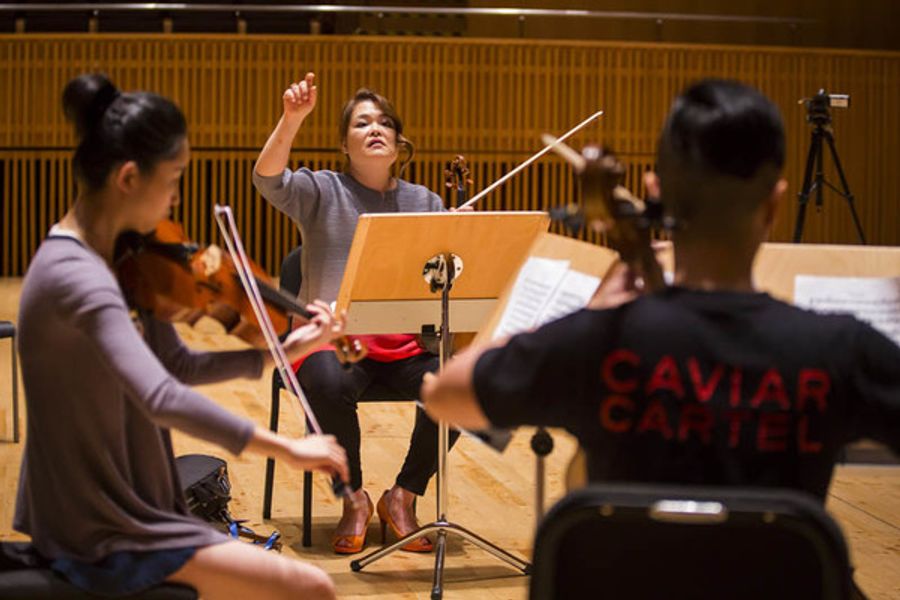 Photo Flash: First Look at New York Philharmonic Shanghai Residency Performance Conducted by Alan Gilbert Image