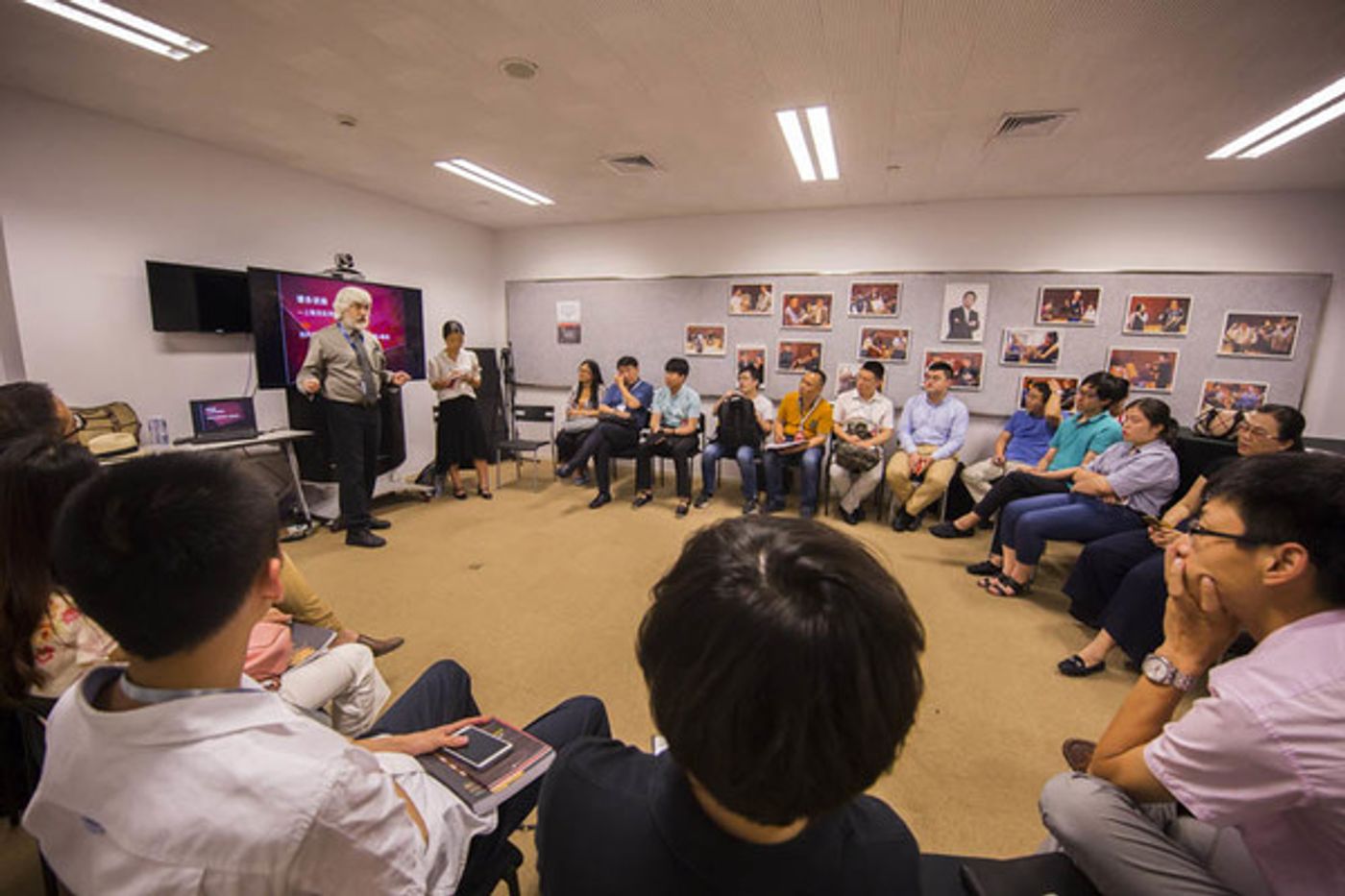 Photo Flash: First Look at New York Philharmonic Shanghai Residency Performance Conducted by Alan Gilbert Photo Flash: First Look at New York Philharmonic Shanghai Residency Performance Conducted by Alan Gilbert Image