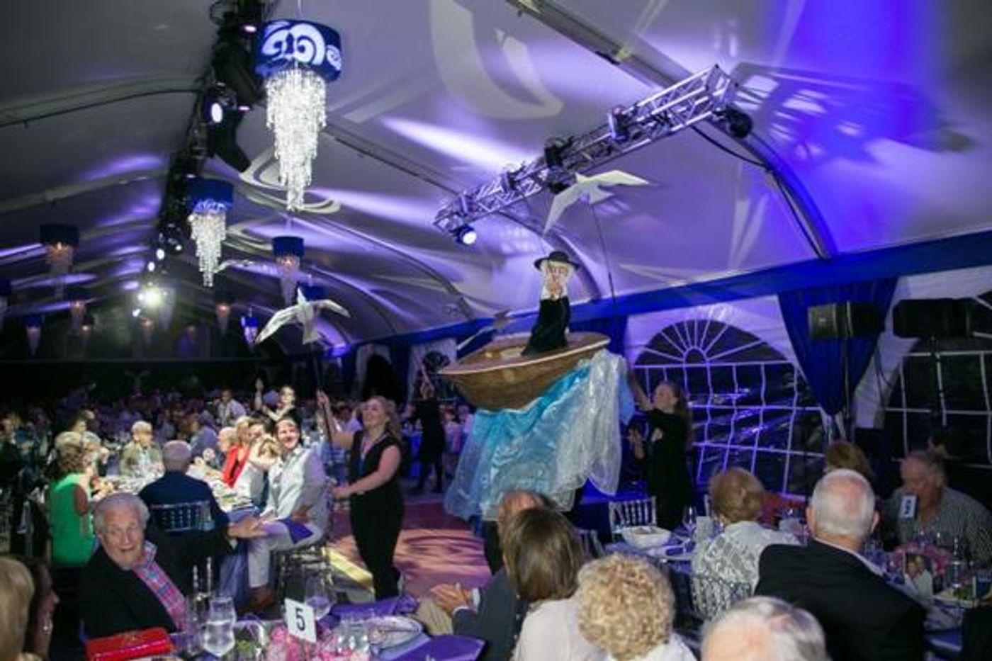 Photo Flash: Bay Street Theater Hosts 25th Anniversary Gala - Alec Baldwin, Jason Alexander & More Attend!  Image