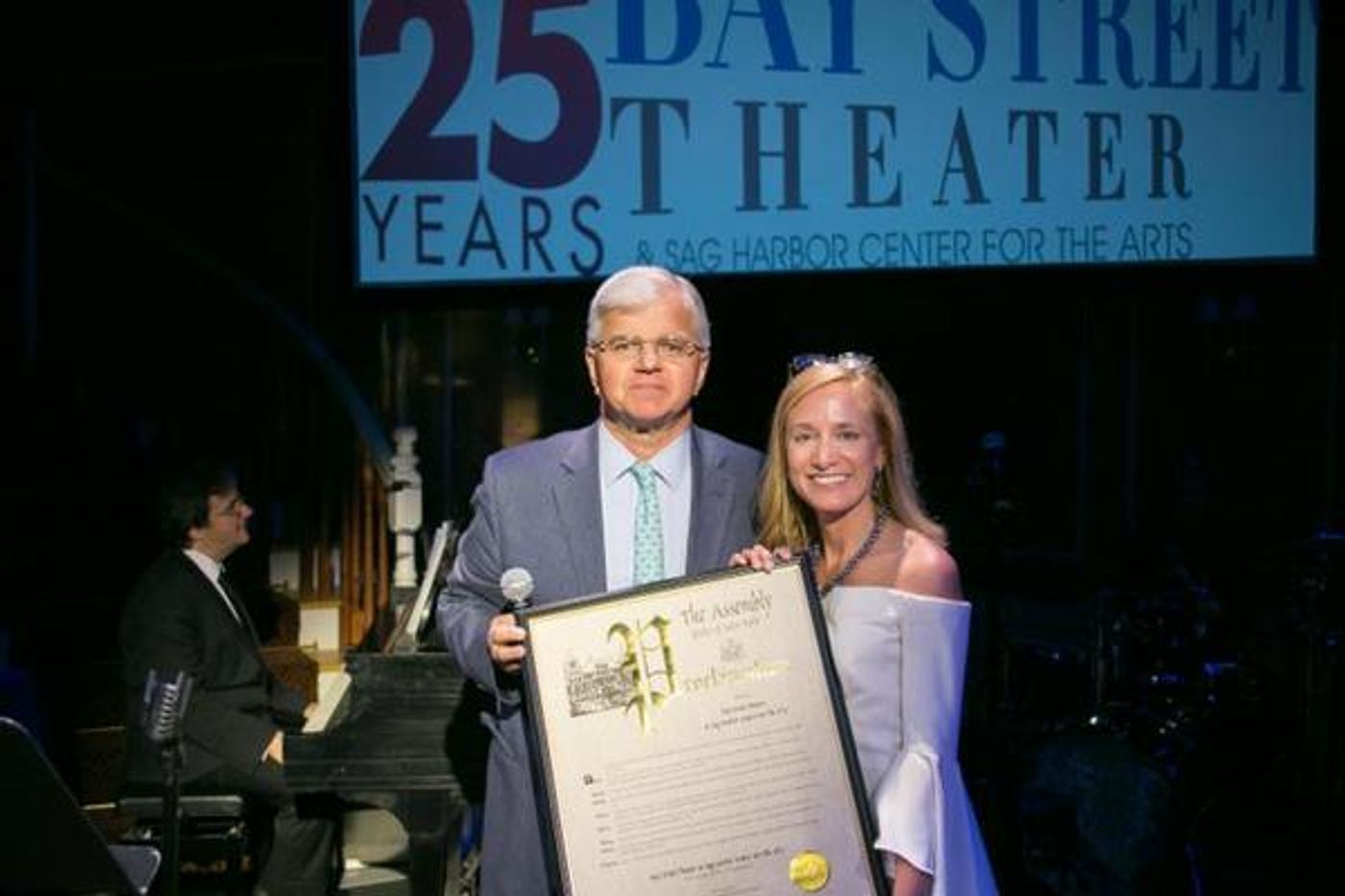 Photo Flash: Bay Street Theater Hosts 25th Anniversary Gala - Alec Baldwin, Jason Alexander & More Attend!  Image