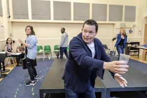 Lotte Wakeham, Steve Muckersie, Laura Jane Matthewson, Ashley Samuels, Nigel Richards, Shona White @ BroadwayWorld Lotte Wakeham, Steve Muckersie, Laura Jane Matthewson, Ashley Samuels, Nigel Richards Photo