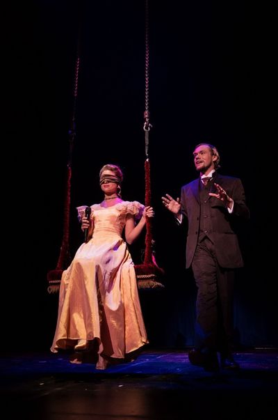 Thommy Ten, Amelie van Tass Photo