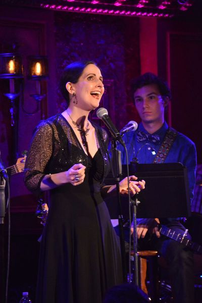 Stephanie D'Abruzzo Photo