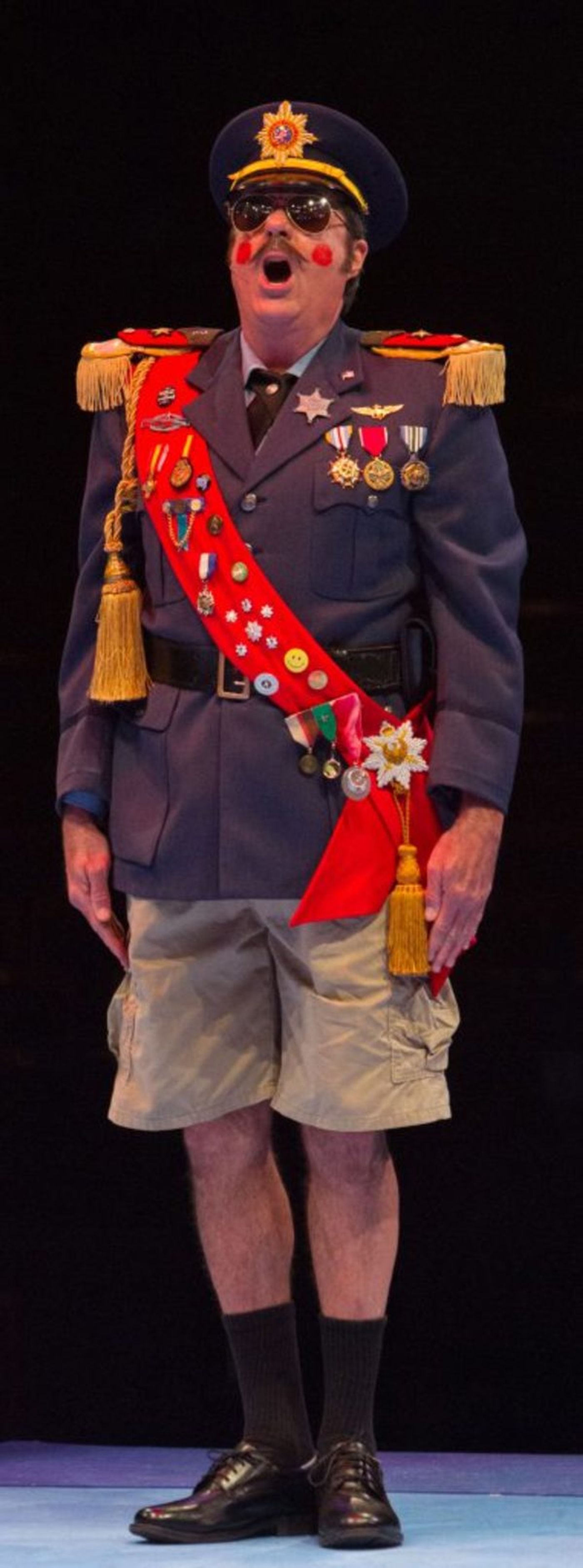 Photo Flash: First Look at Jason Graae, Sharon Wilkins, John Treacy Egan, Bets Malone and More in SEUSSICAL at Music Circus  Image