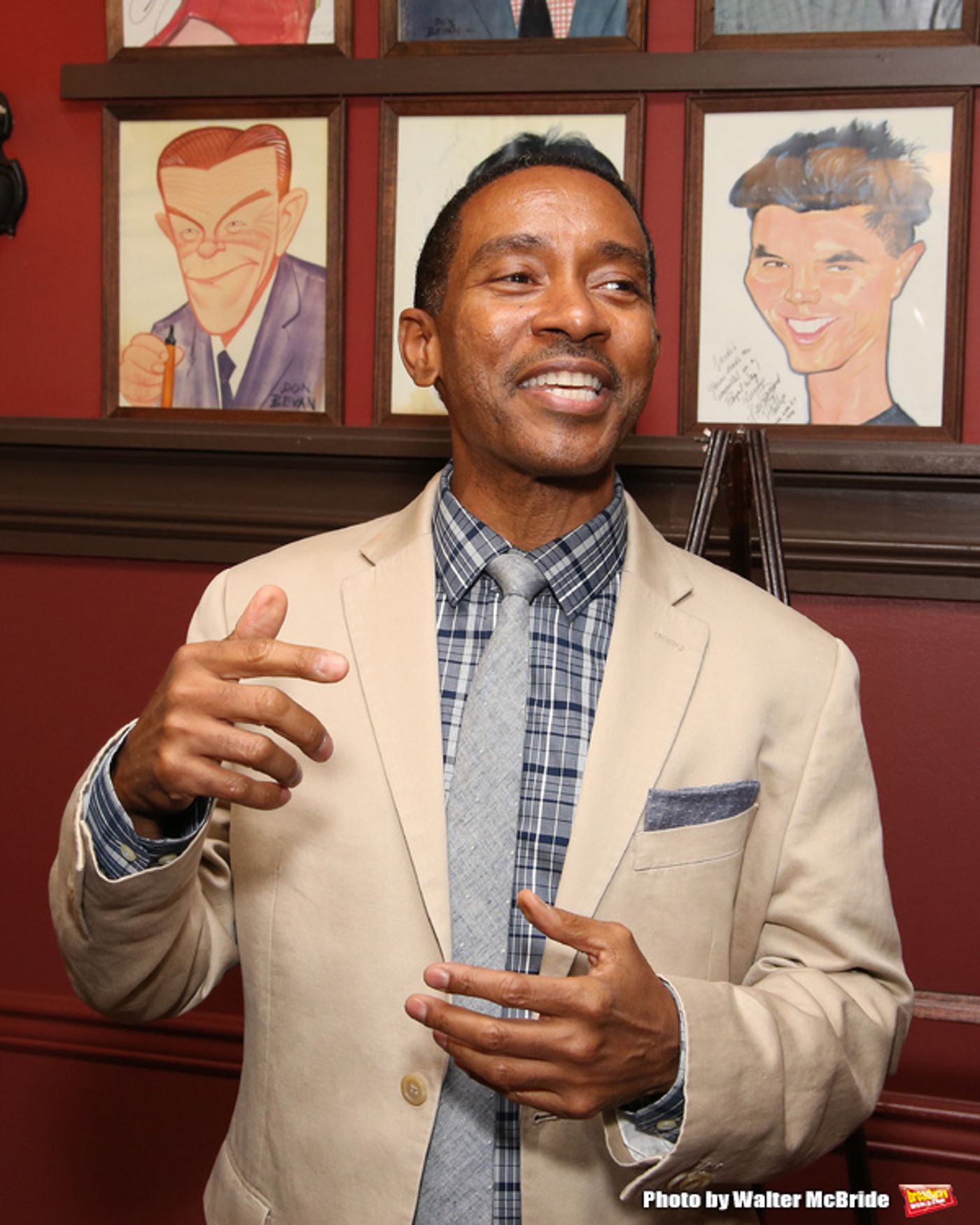 Photo Coverage: MOTOWN's Berry Gordy gets His Place on the Walls of Sardi's!  Image