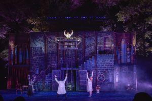 Robert Petkoff (Center), Vicki Lewis, Steve Rosen and Stephanie Gibson Photo