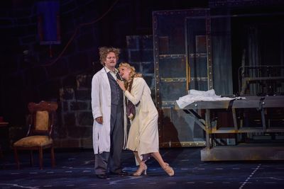 Robert Petkoff and Stephanie Gibson Photo