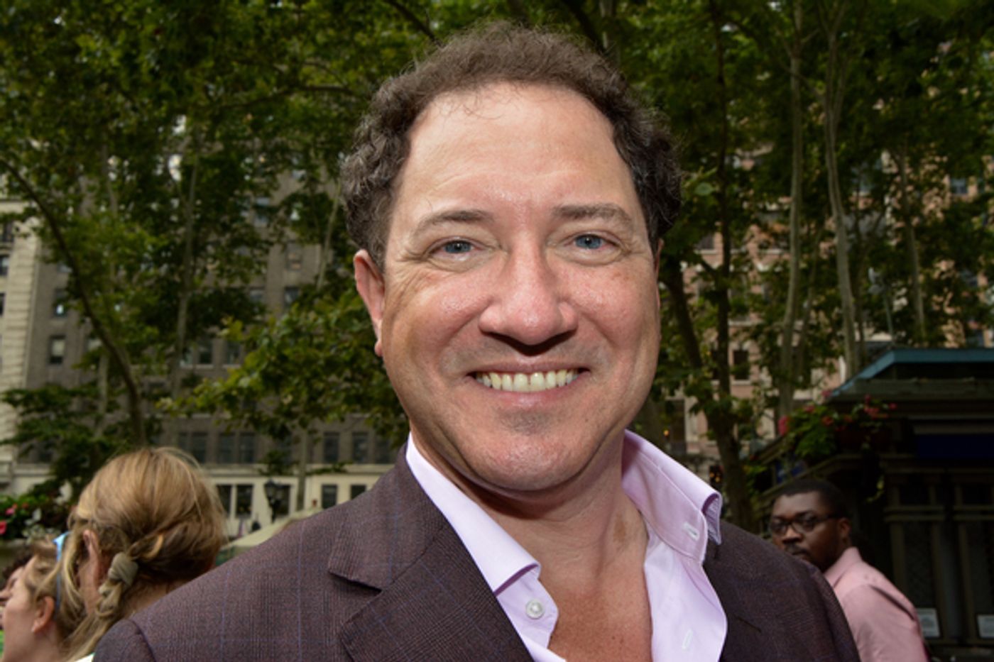 Photo Coverage: Casts of MOTOWN, CHICAGO & More Return to Broadway in Bryant Park!  Image