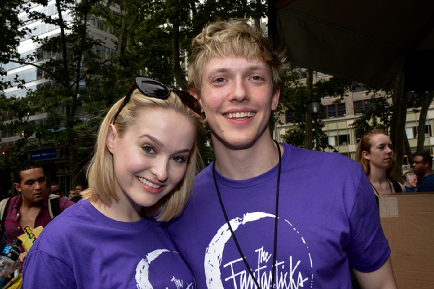 Photo Coverage: Casts of MOTOWN, CHICAGO & More Return to Broadway in Bryant Park!  Image
