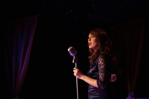 Leslie Hollingsworth @ BroadwayWorld Leslie Hollingsworth Photo