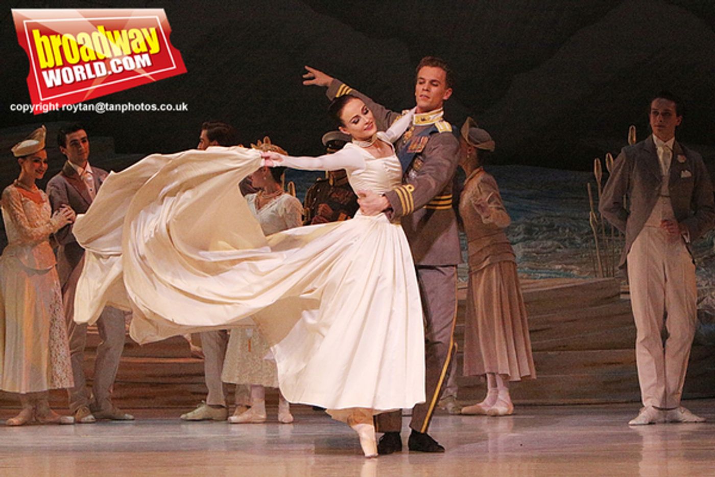 Photo Coverage: The Australian Ballet's SWAN LAKE Graces the Stage at ENO Photo Coverage: The Australian Ballet's SWAN LAKE Graces the Stage at ENO Image