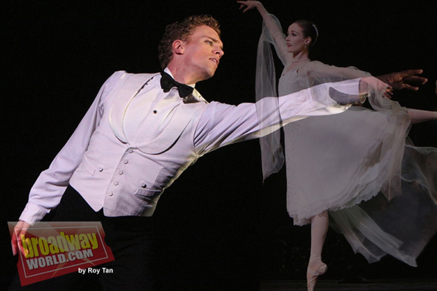 Photo Coverage: The Australian Ballet's SWAN LAKE Graces the Stage at ENO Photo Coverage: The Australian Ballet's SWAN LAKE Graces the Stage at ENO Image