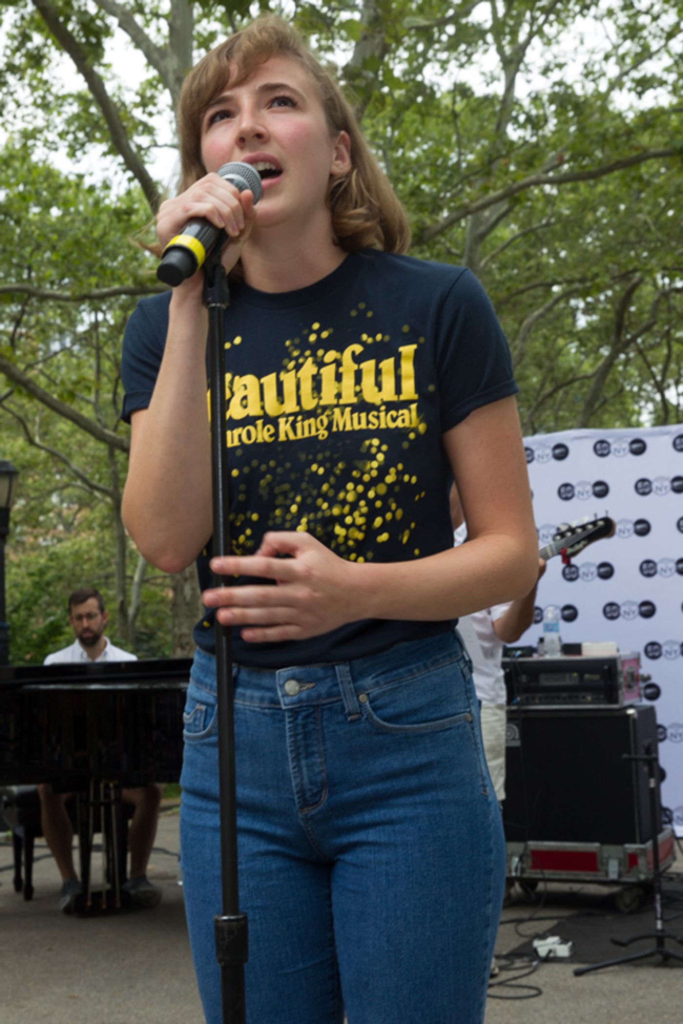 Photo Flash: Broadway in the Boros With Cast of BEAUTIFUL and Surprise Guest Darren Criss  Image