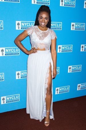 Kristolyn Lloyd Photo