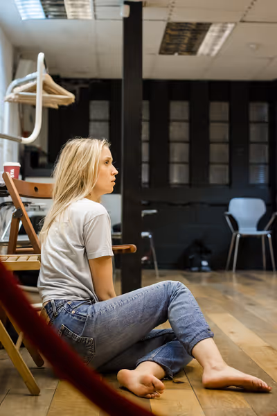 Lily Loveless Photo
