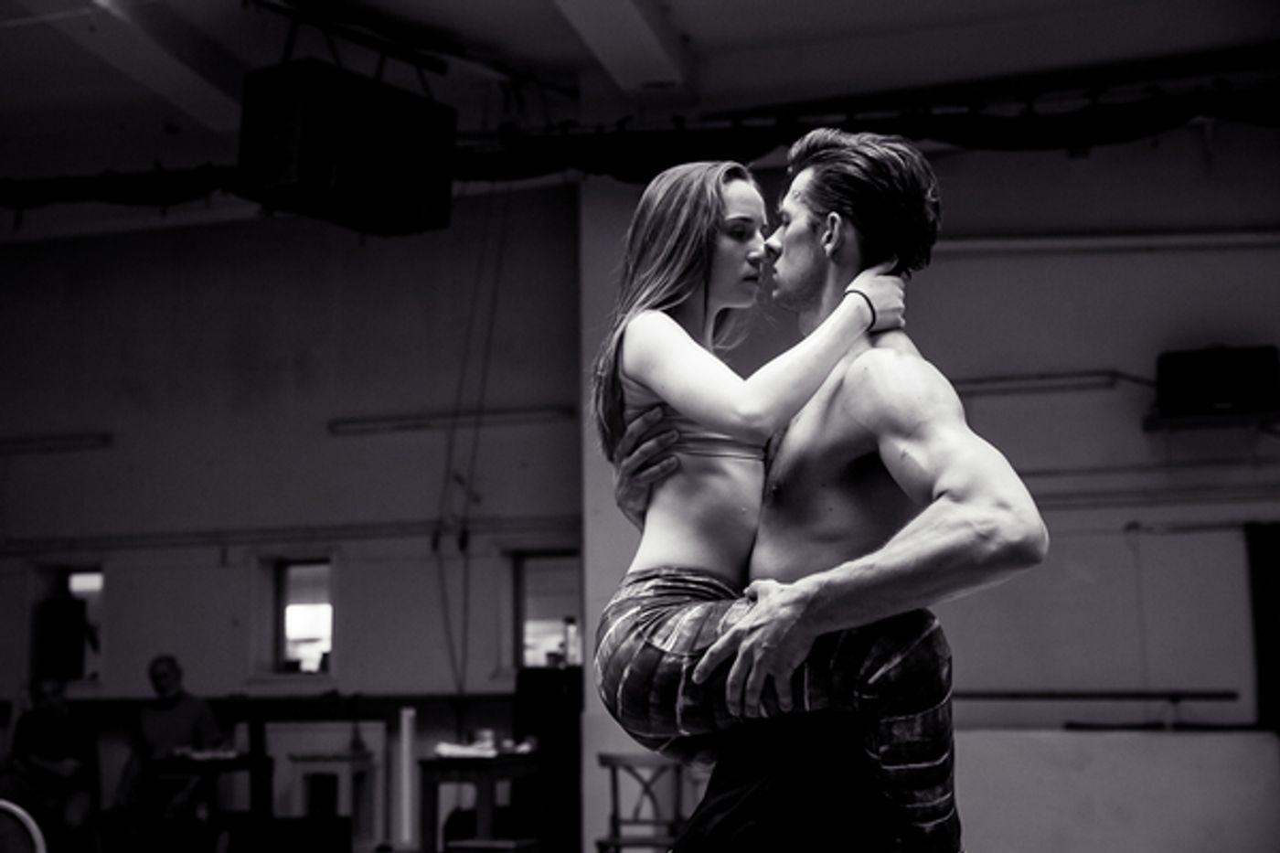 Photo Flash:  DIRTY DANCING On Tour In Rehearsal  Image