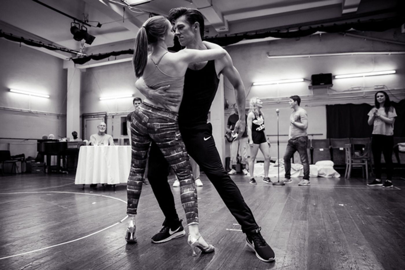 Photo Flash:  DIRTY DANCING On Tour In Rehearsal  Image