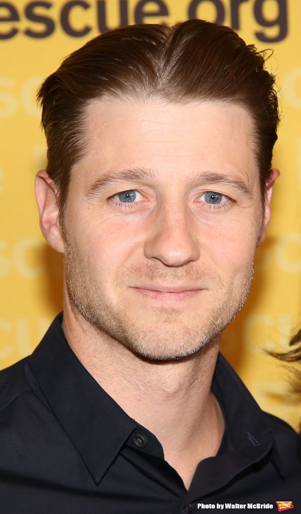 Ben McKenzie  Photo