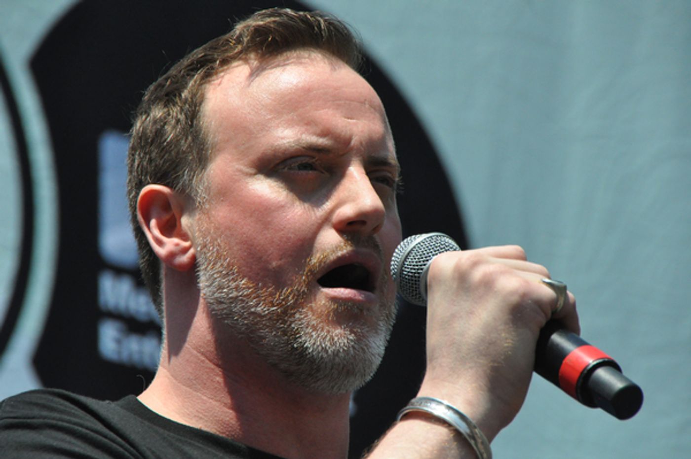 Photo Coverage: Casts of PARAMOUR, LES MIZ & More Bring it Home to Bryant Park  Image