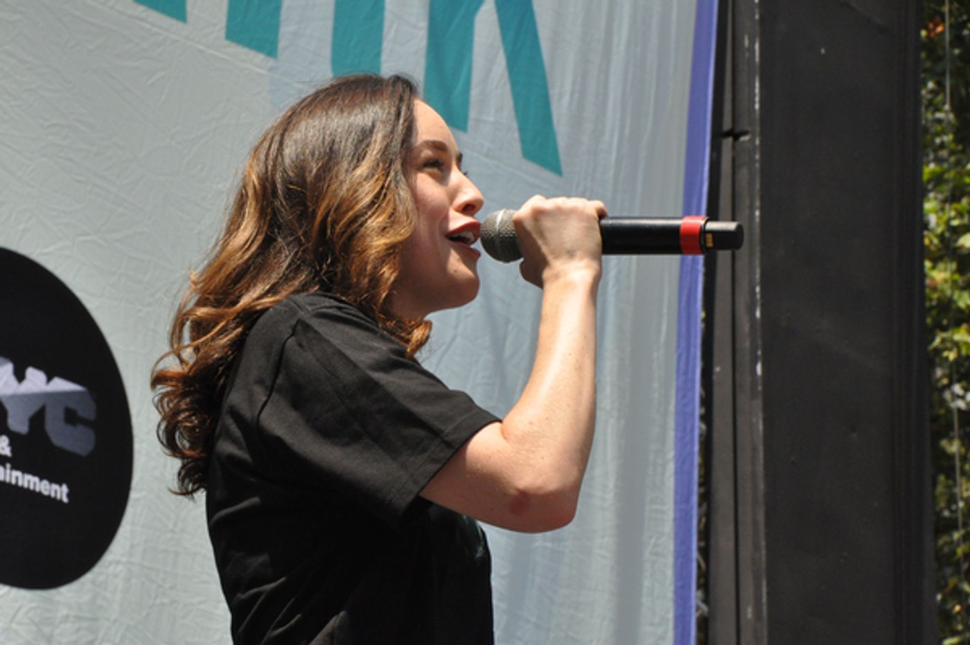 Photo Coverage: Casts of PARAMOUR, LES MIZ & More Bring it Home to Bryant Park  Image