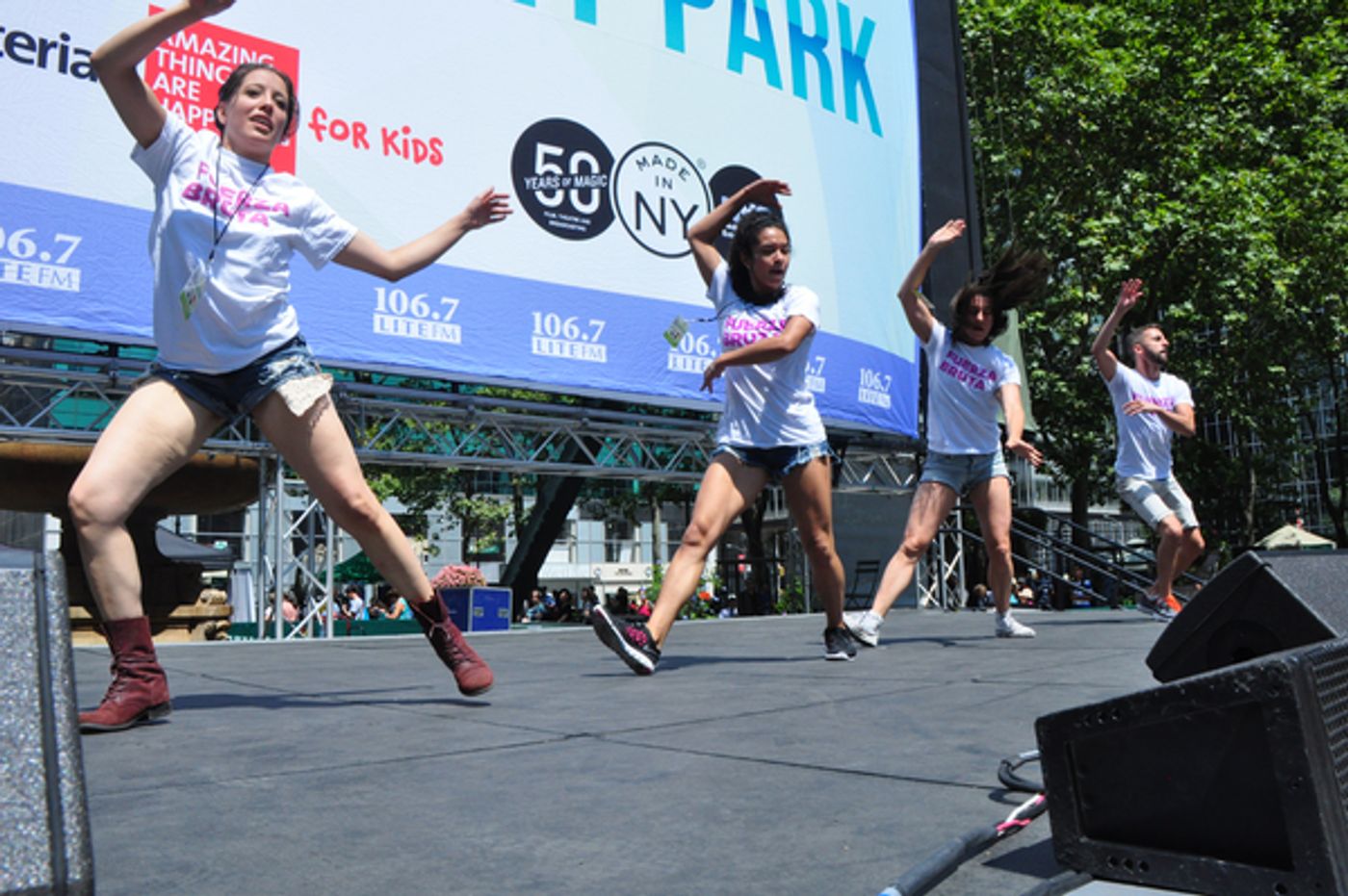 Photo Coverage: Casts of PARAMOUR, LES MIZ & More Bring it Home to Bryant Park  Image