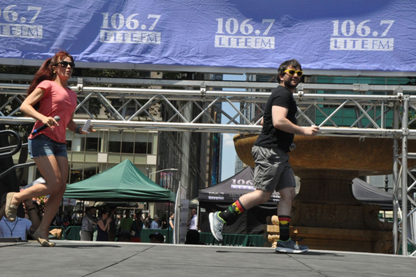 Photo Coverage: Casts of PARAMOUR, LES MIZ & More Bring it Home to Bryant Park  Image