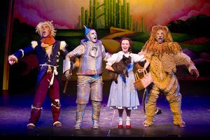 Stephen Petrovich (Scarecrow), Danny Rothman (Tinman), Devon Perry (Dorothy), Dusty (Toto), and Richard E. Waits (Lion) @ BroadwayWorld Stephen Petrovich (Scarecrow), Danny Rothman (Tinman), Devon Perry (Dorothy), Dusty ( Photo