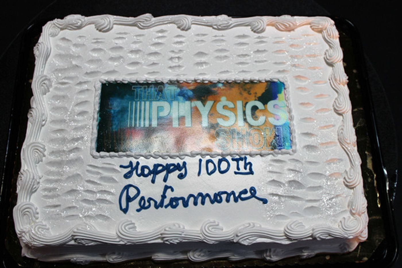 Photo Flash: THAT PHYSICS SHOW Celebrates 100th Performance Off-Broadway  Image