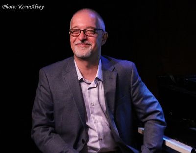 Richard Carsey Photo