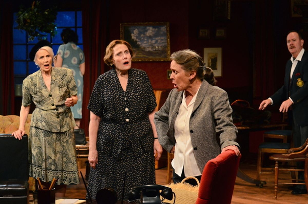 Katherine Henryk (l.), Jean Kauffman, Melinda deKay, Flora Plumb, Lary Ohlson. at 