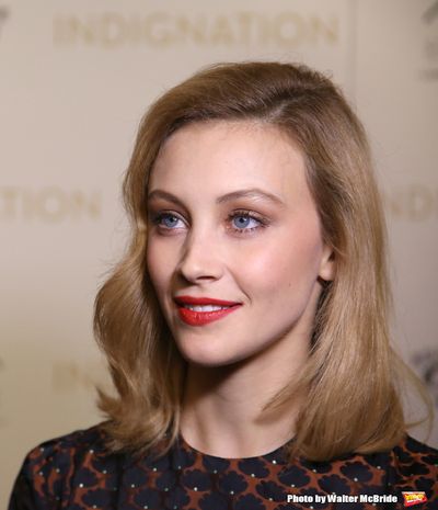 Sarah Gadon  Photo
