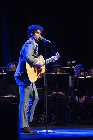 Darren Criss @ BroadwayWorld Darren Criss Photo