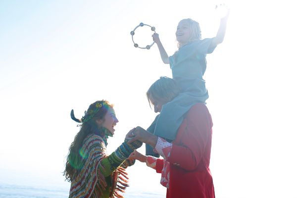 Left to right, Annalise Basso stars as Vespyr, Viggo Mortensen as Ben and Shree Crook Photo