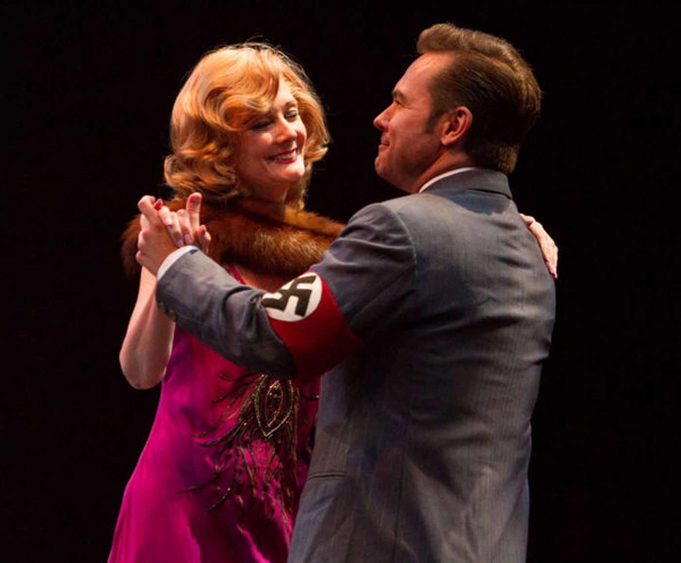 Photo Flash: First Look at Robin De Jesus, Kaleigh Cronin, Hunter Ryan Herdlicka and More in CABARET at Music Circus  Image