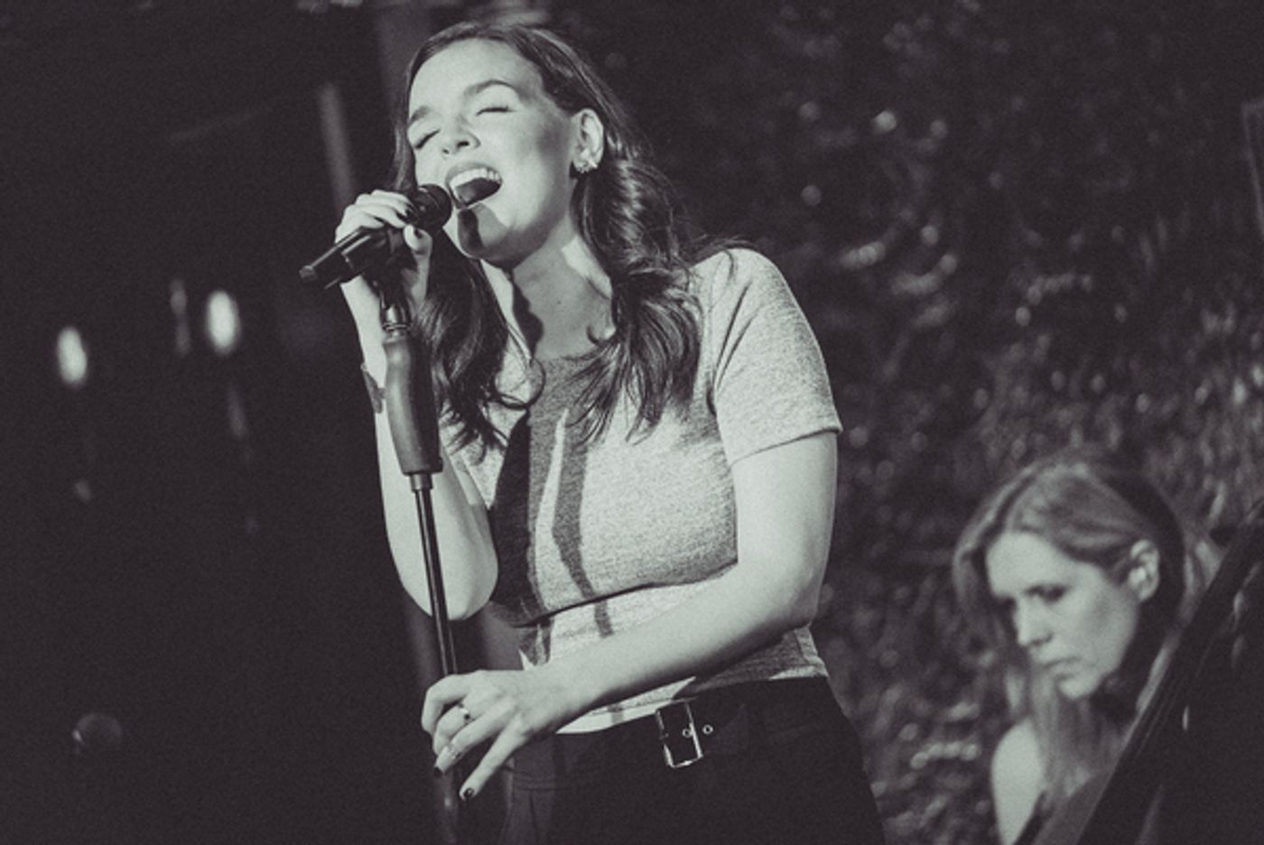 Photo Flash: Jennifer Damiano Makes Stunning Solo Debut at Feinstein's/54 Below  Image