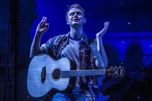 Cary Davenport @ BroadwayWorld Cary Davenport Photo