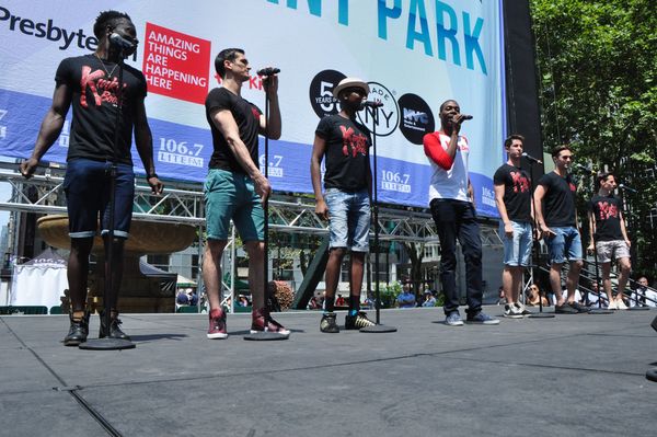 Photo Coverage: Casts of GREAT COMET, WAITRESS & More Arrive at Broadway In Bryant Park! — photo 10 of 60
