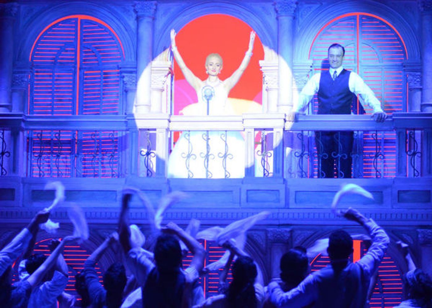 Photo Flash: First Look at Jenny Ashman, Brandon Rubendall, Mark Womack and More in EVITA at Opera North  Image