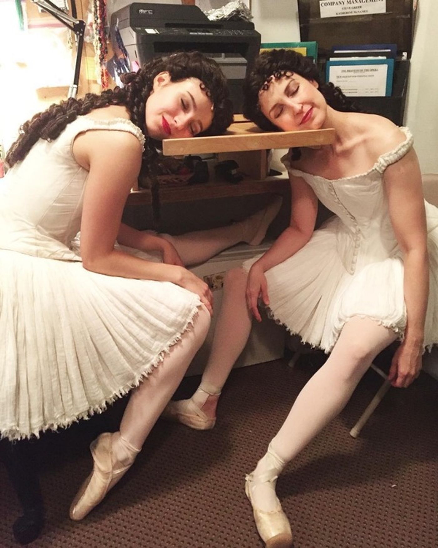 Photo Flash: Broadway Catches Some Zzzs for Saturday Intermission Pics!  Image