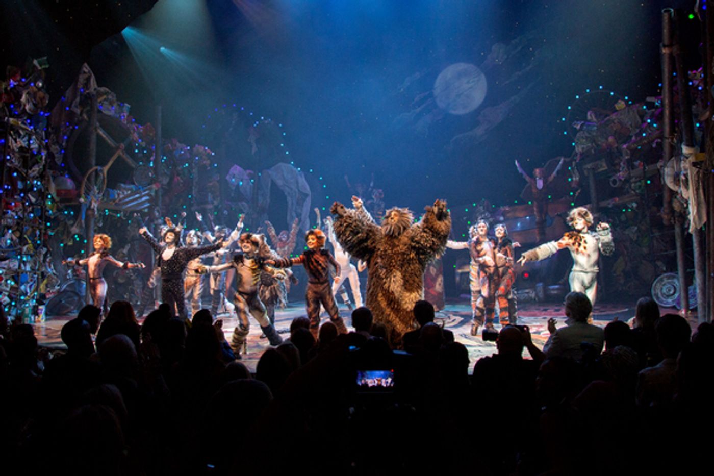 Photo Coverage: A Very Jellicle Opening Night- CATS Takes First Bows! Image